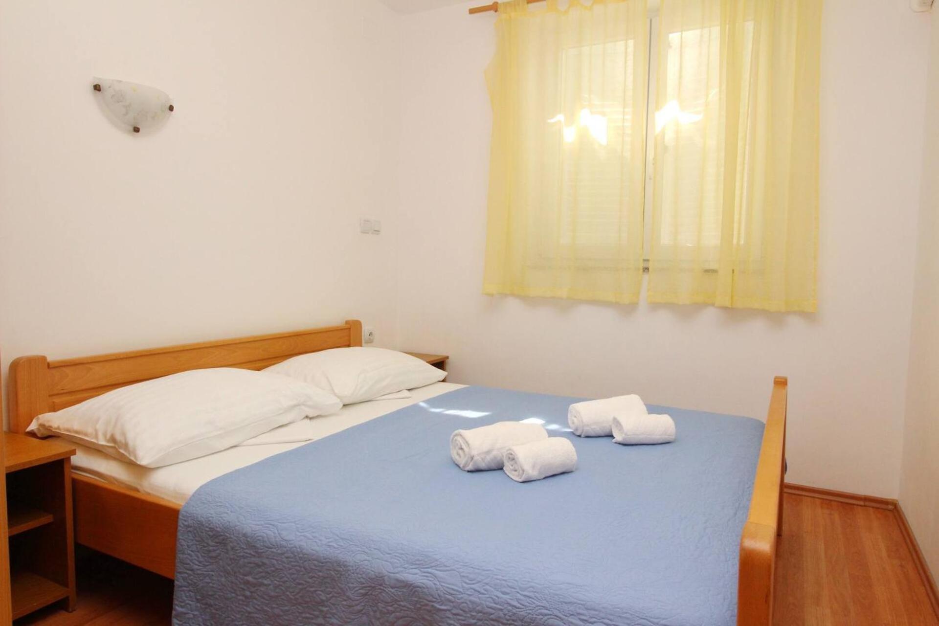 Apartments Knezevic Baška Екстериор снимка