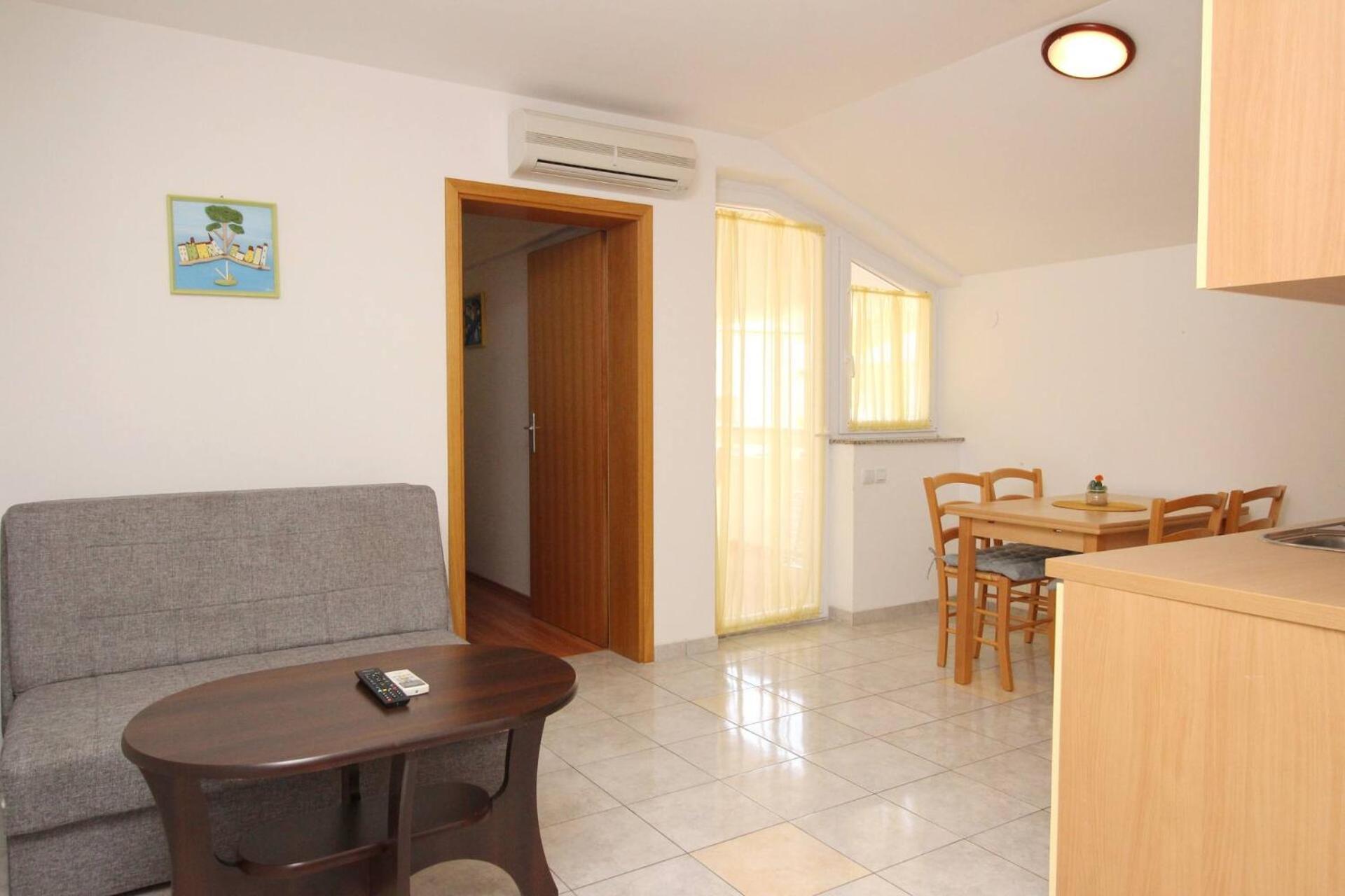 Apartments Knezevic Baška Екстериор снимка